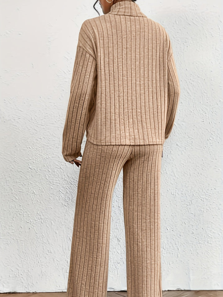 Maja | Comfortabele Set met Turtleneck Bovenkant en Flared Broek voor Dames