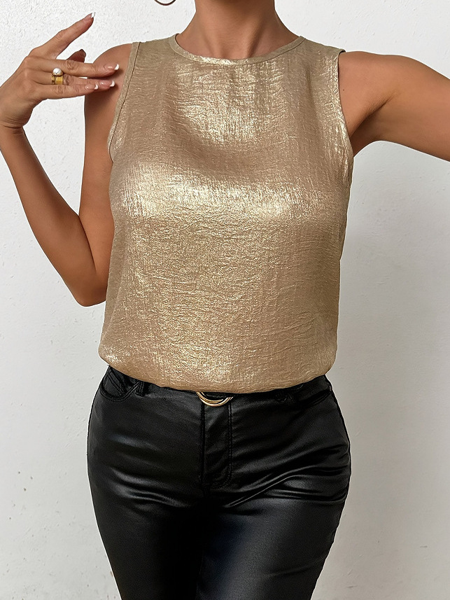 Yuri | Elegante Mouwloze Glanzende Top met Chique Detail