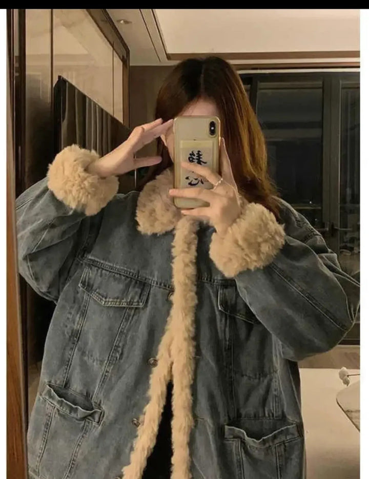 Aura | Warme Denimjas met Bontdetails voor Vrouwen