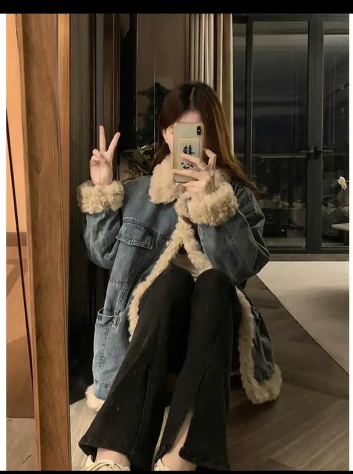 Aura | Warme Denimjas met Bontdetails voor Vrouwen