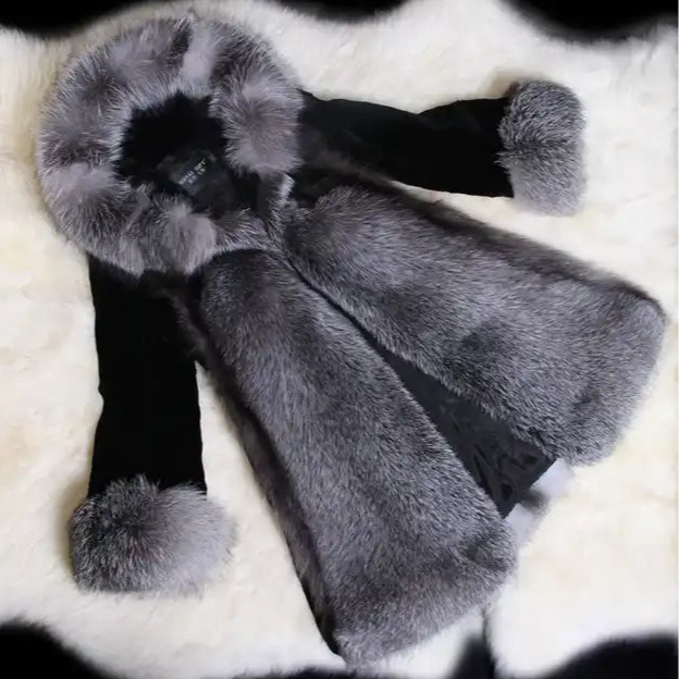 Averie | Elegante Winterjas Met Luxe Bontkraag Voor Dames