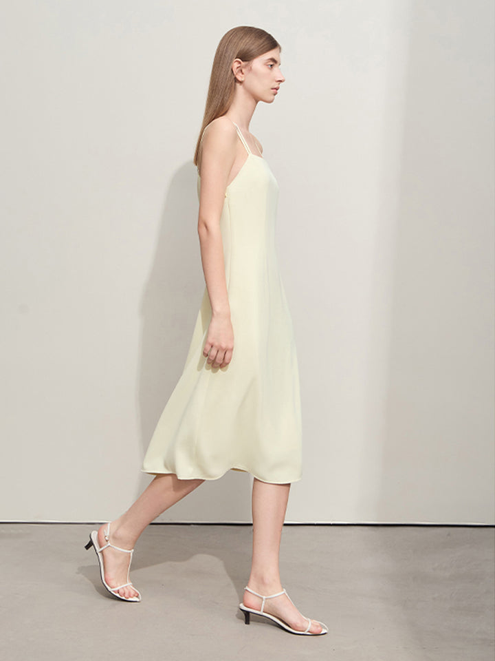 Brianna | Elegante Midi Jurk met Gekruiste Band