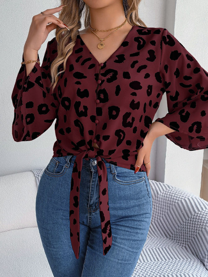Cassidy | Dierlijke Print Blouse met Strik