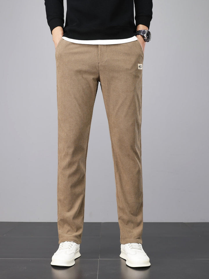 Cayden | Stoere Corduroy Joggingbroek met Adelaarsborduursel