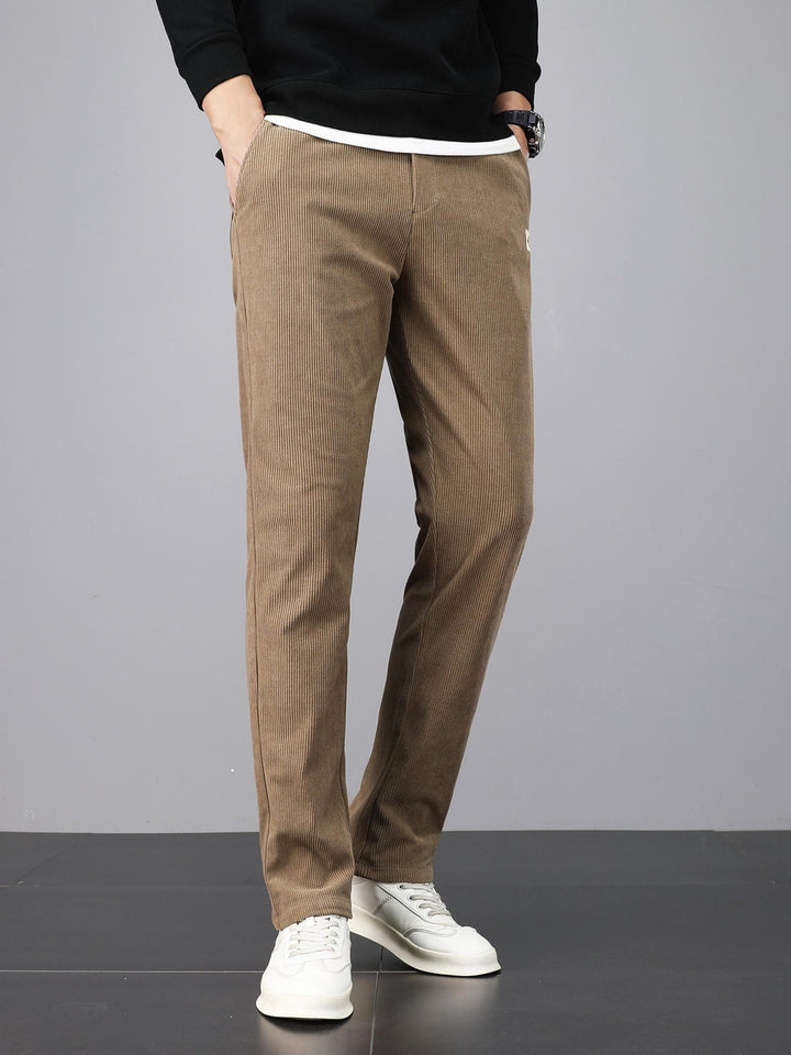 Cayden | Stoere Corduroy Joggingbroek met Adelaarsborduursel