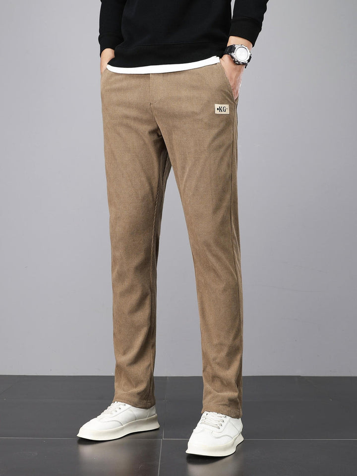 Cayden | Stoere Corduroy Joggingbroek met Adelaarsborduursel