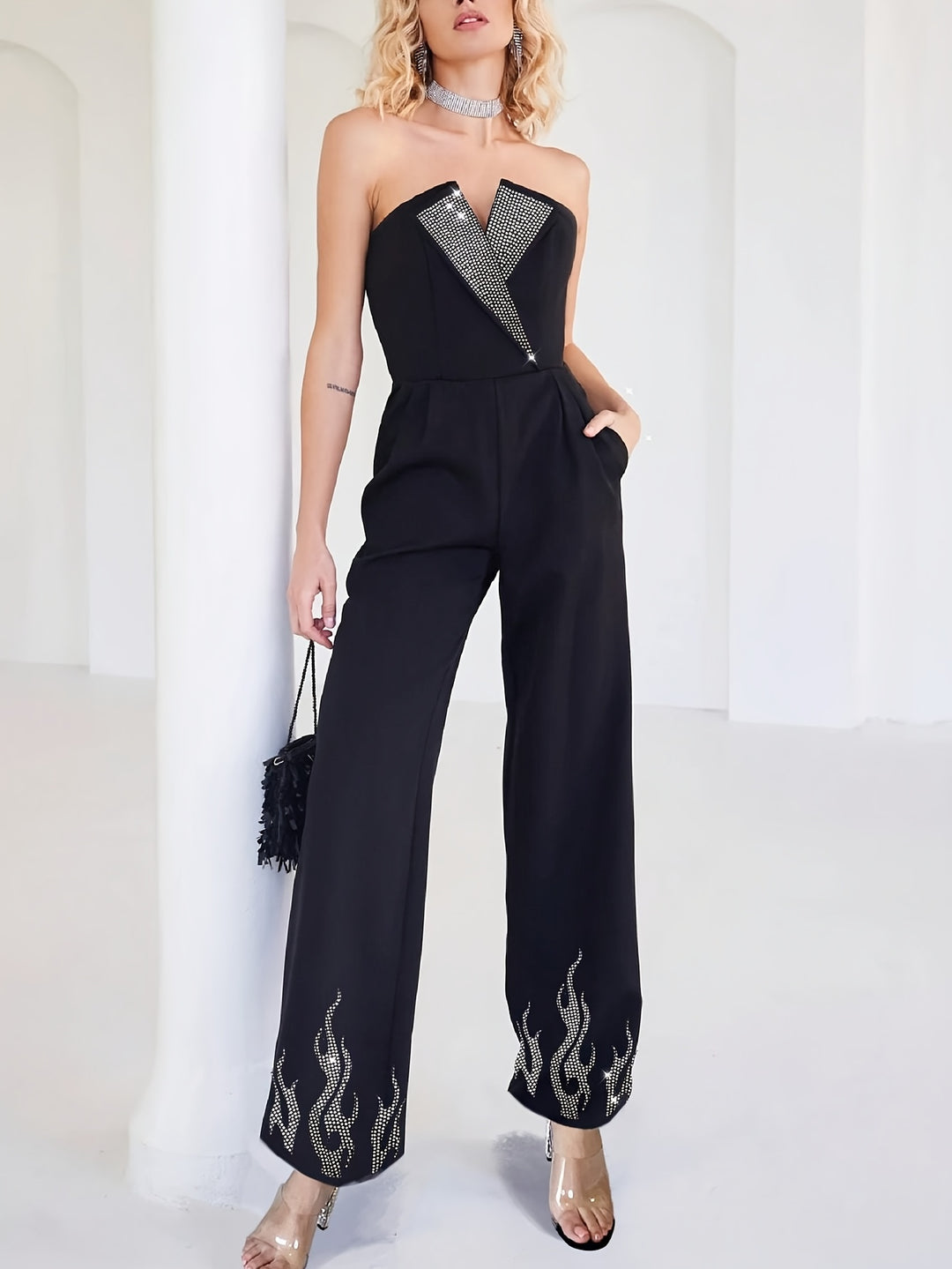 Celine | Elegante Strapless Jumpsuit met Strass Versiering en Vlammen Design