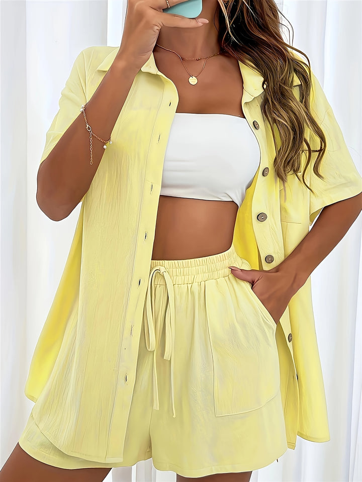 Clara | Zomerse Dames Set met Korte Mouwen Overhemd en Comfortabele Shorts