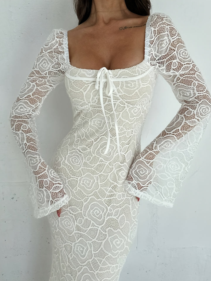 Désirée | Elegante Maxi Jurk met Kant en Uitlopende Mouwen
