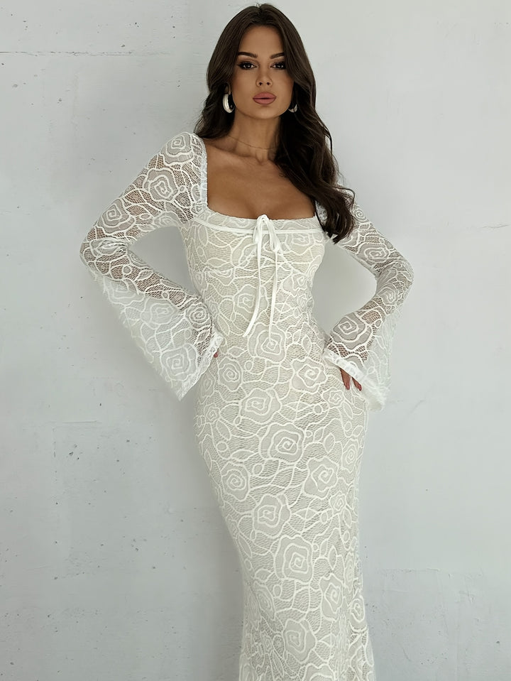 Désirée | Elegante Maxi Jurk met Kant en Uitlopende Mouwen