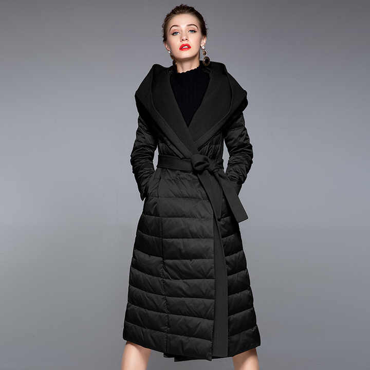 Ellianna | Elegante Getailleerde Winterjas met Capuchon