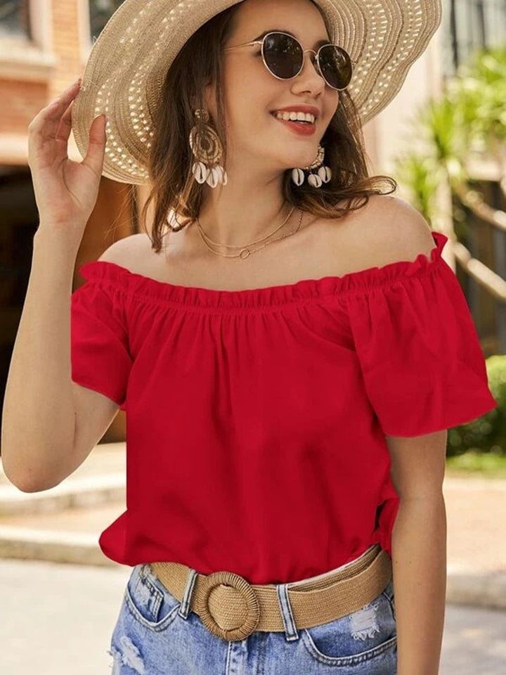 Freyja | Off-Shoulder Blouse met Elegante Pasvorm