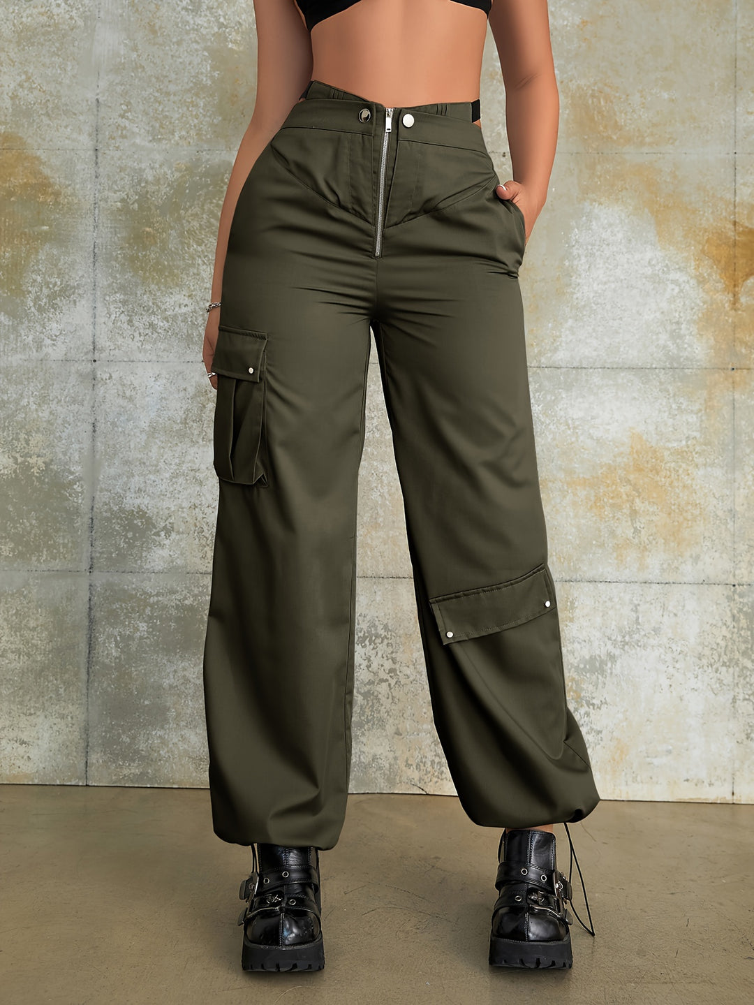 Ivie | Trendy High-Waist Cargo Broek met Zakdetails
