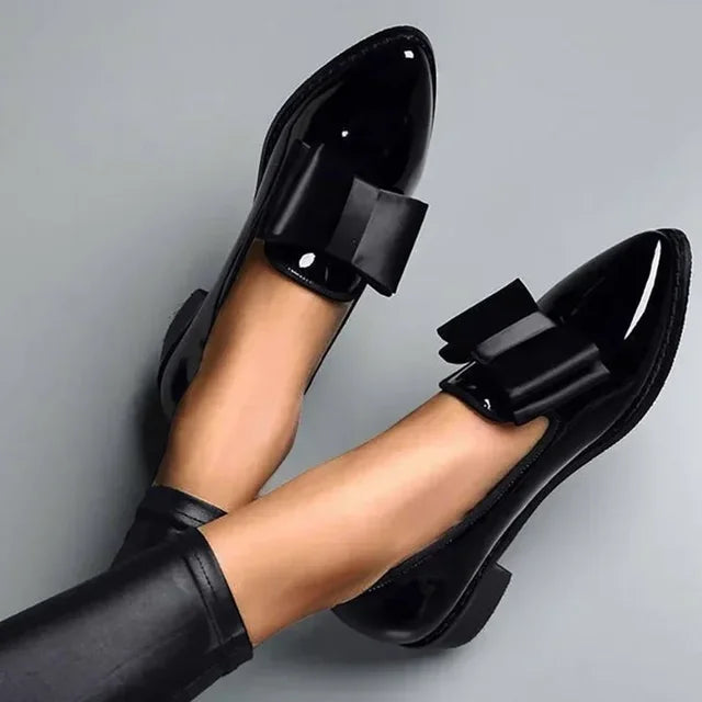 Janiyah | Elegante Damesloafers met Strikdetail