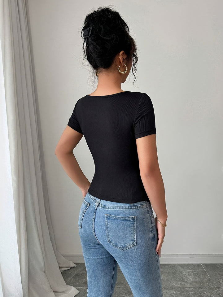Lieke | Elegante Top met 3D Bloemen en Korte Mouwen