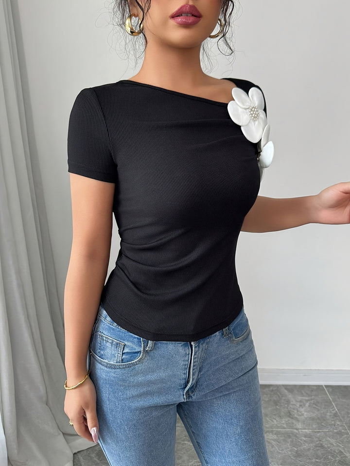 Lieke | Elegante Top met 3D Bloemen en Korte Mouwen