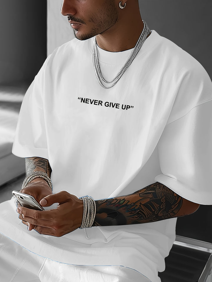 Mark | Motiverend T-Shirt "Never Give Up"