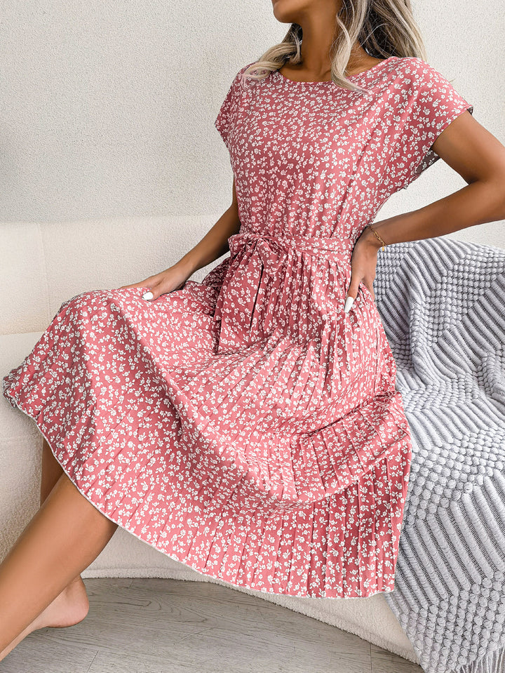 Nancy | Elegante Bloemenjurk met Plissé Rok en Ceintuur