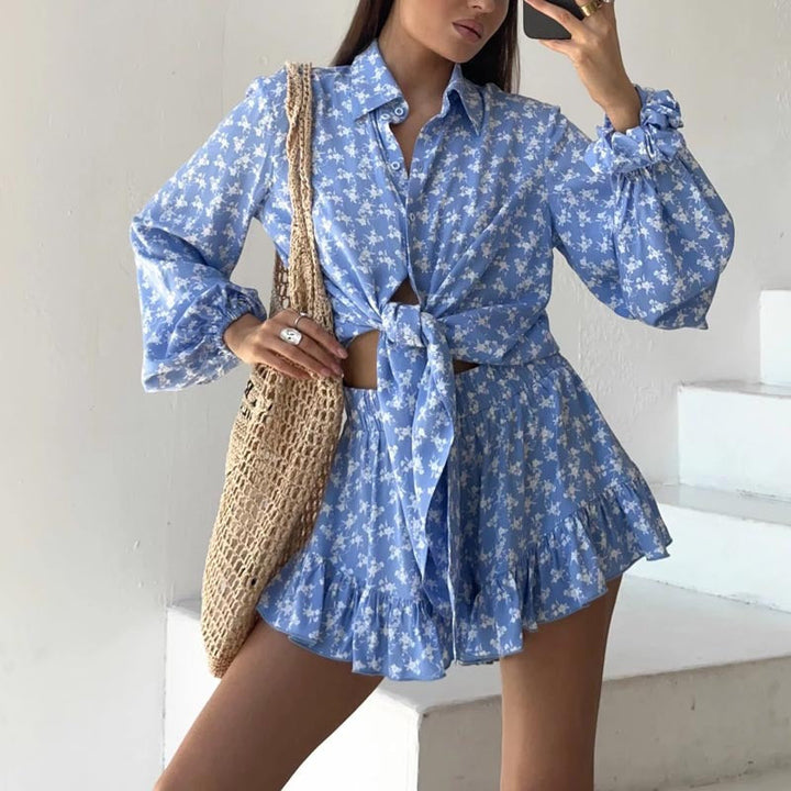 Dames Two-Piece Set – Bloemenprint – Tie-Front Blouse – Ruffle Short – Luchtige Stof