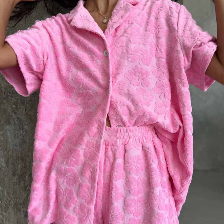 Dames Pyjama Set – Relaxed Fit – Jacquard Gebreid – Knoopshirt & Elastische Shorts