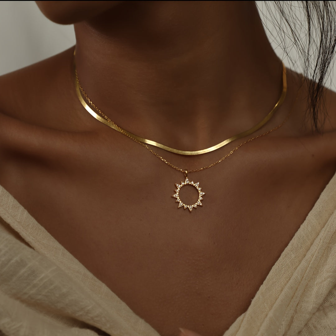 Sarah | Elegante Dubbele Ketting met Zon Hanger