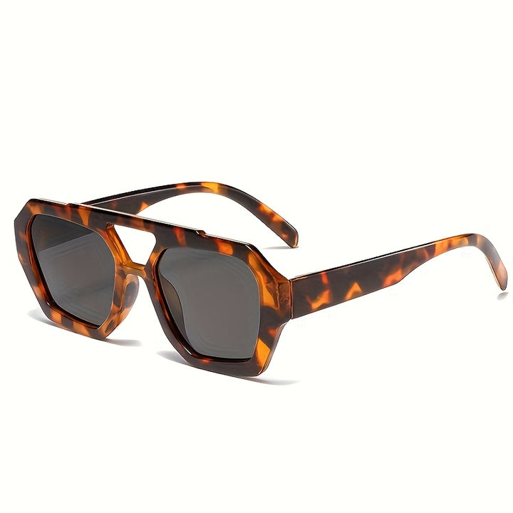 Sienna | Stijlvolle Retro Zonnebril met Geometrisch Frame