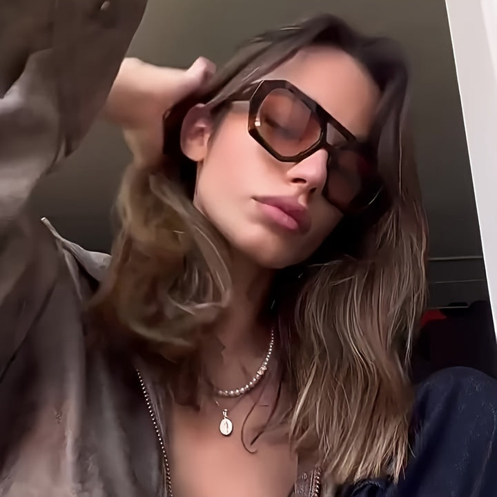 Sienna | Stijlvolle Retro Zonnebril met Geometrisch Frame