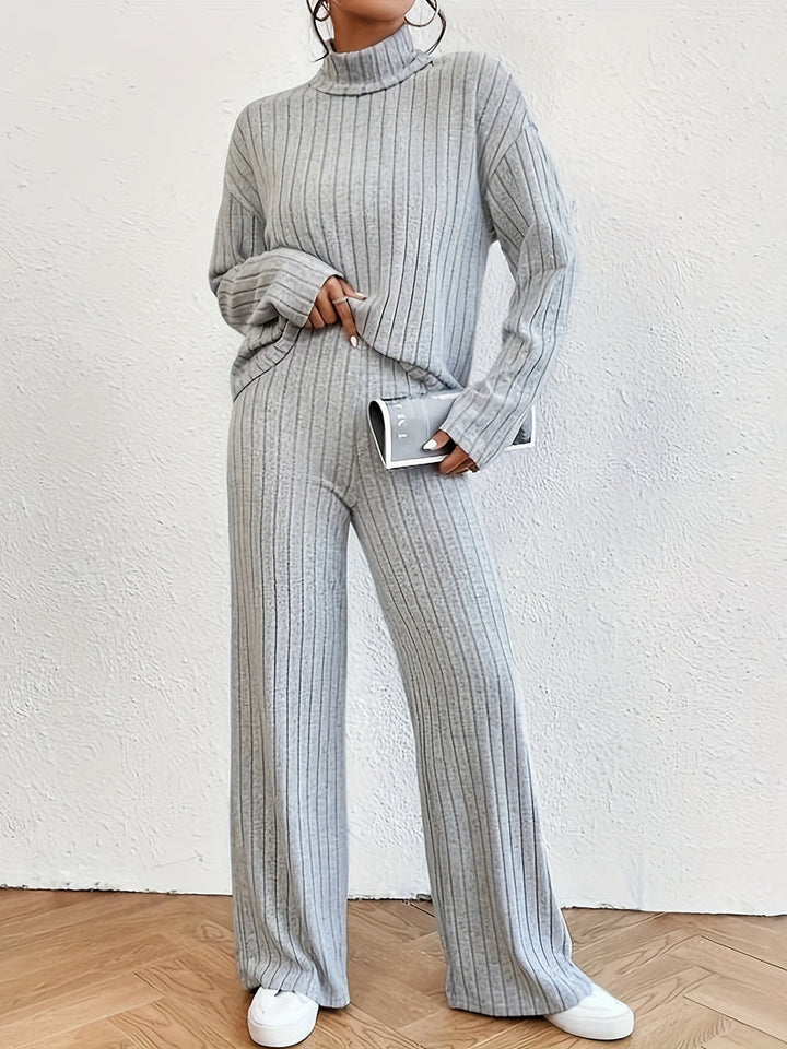 Maja | Comfortabele Set met Turtleneck Bovenkant en Flared Broek voor Dames