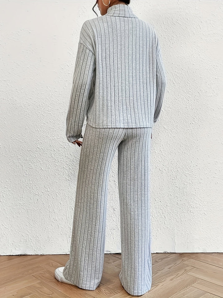 Maja | Comfortabele Set met Turtleneck Bovenkant en Flared Broek voor Dames