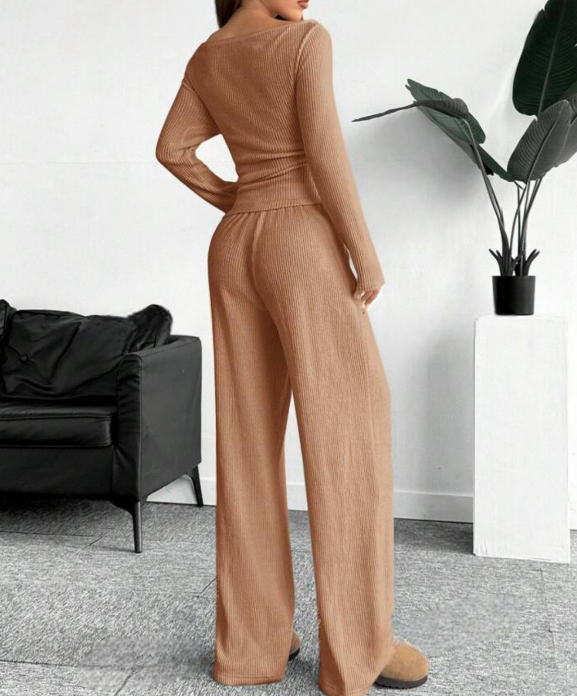 Cleo | Elegant Ribbed Lounge Set met Wijde Broek