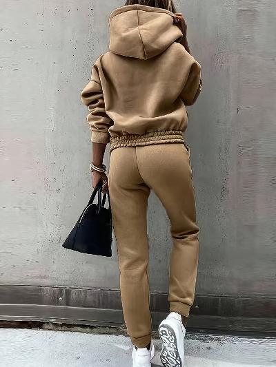 Tova – Moderne Hoodie en Broek Set voor Dames